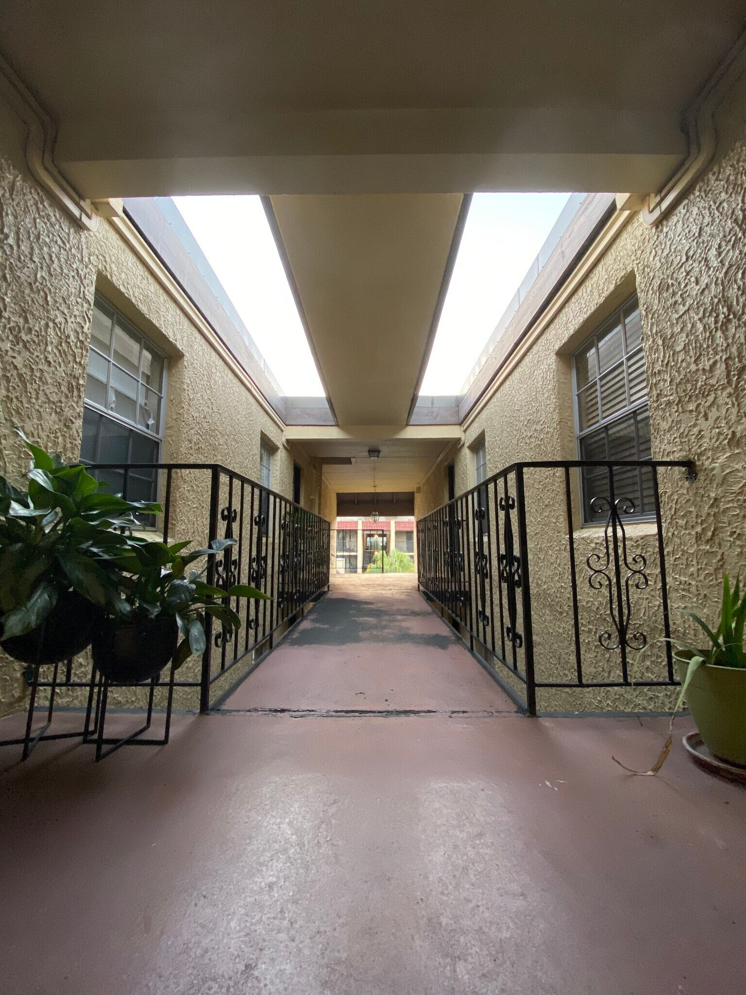 Building Photo - 107 S Obrien St