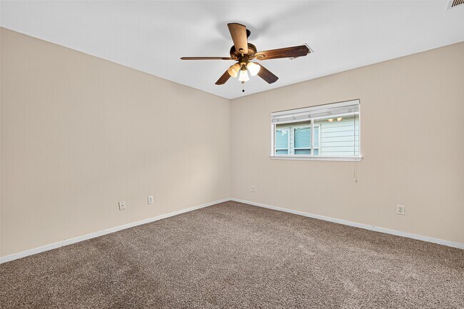 Building Photo - 11739 Edenstone Dr
