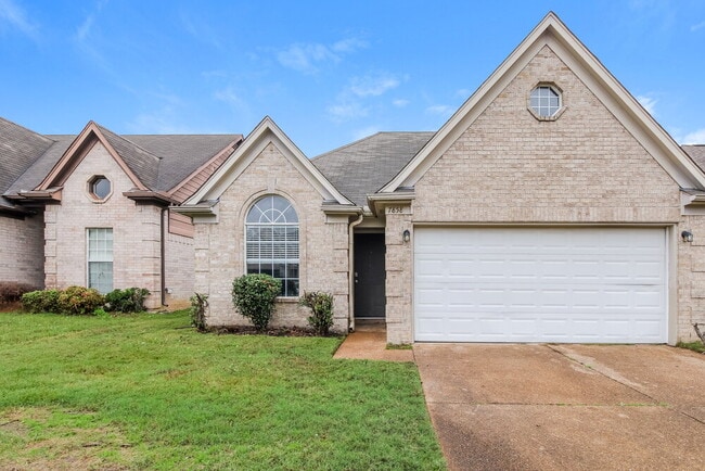 Building Photo - 7858 Fallstone Rd