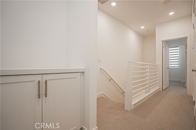 Building Photo - 2317 W Broadway