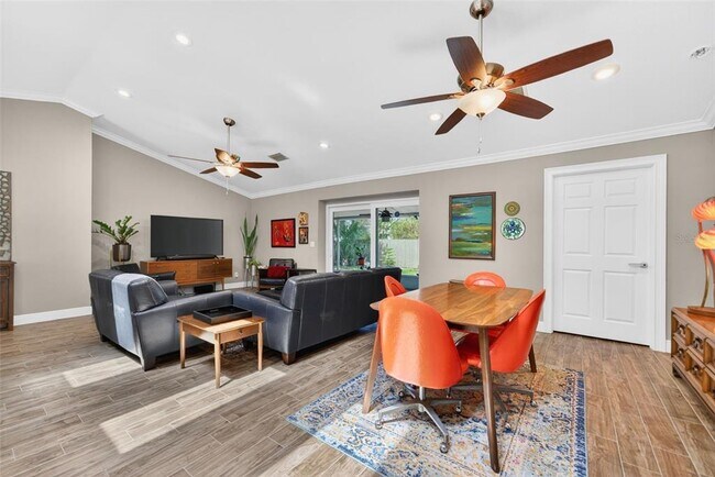 Building Photo - 4420 Porpoise Dr SE