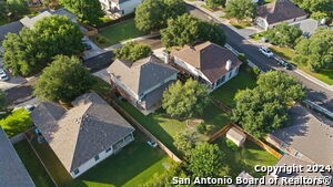 Building Photo - 688 La Bahia Loop