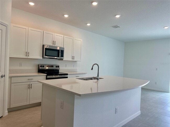 Building Photo - 2079 Hallier Cv