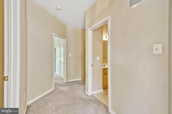Building Photo - 4174 Lochleven Tr