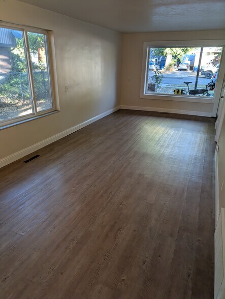 Living space - 2544 S Park St