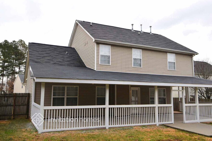 Building Photo - 2824 Island Point Dr NW