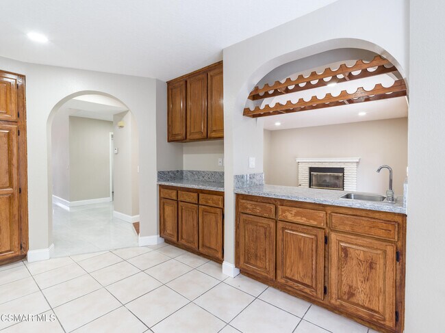 Building Photo - 382 Rockedge Dr