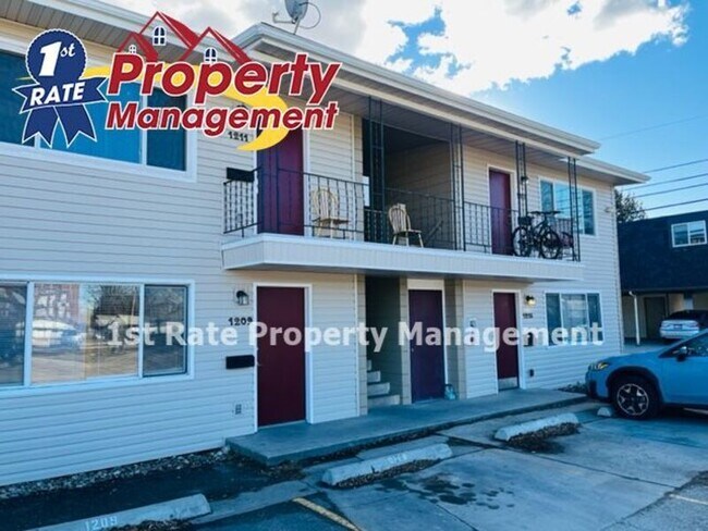 Primary Photo - 1205 W Beacon St