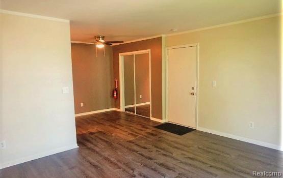 Building Photo - 34633 Clarkson Dr E