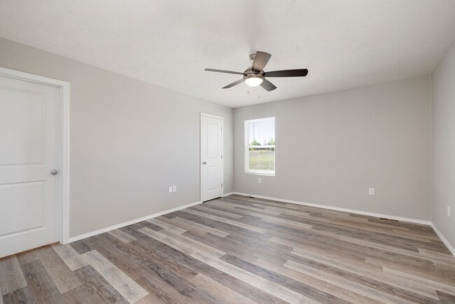 Building Photo - Newly built 3 bedroom-Westbury Gardens!