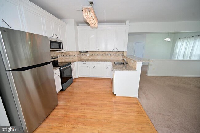 Building Photo - 9100 Goldfield Pl