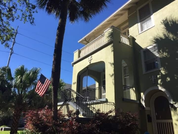 Building Photo - 8329 Pritchard Pl