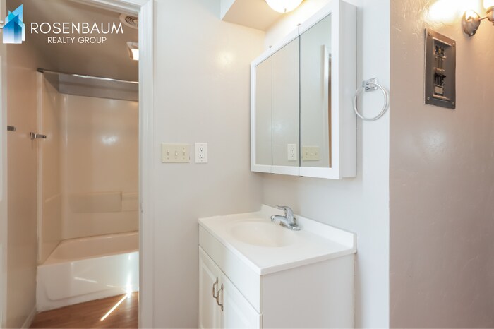 Building Photo - 770 N Dodge Blvd