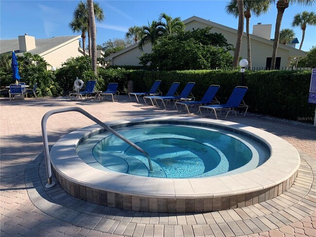 Building Photo - 1316 Pasadena Ave S