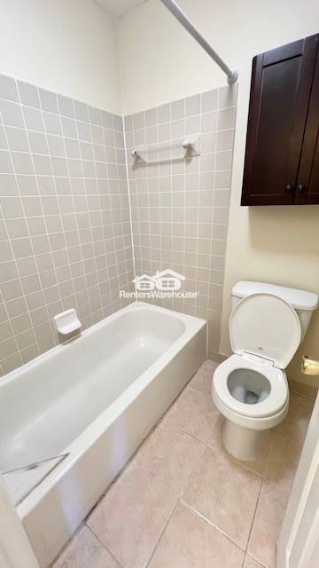 Building Photo - 5915 Rowanberry Dr