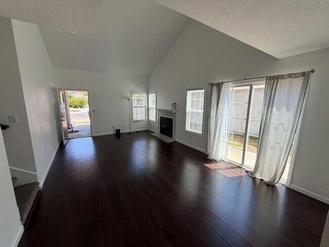 Building Photo - 8492 Hermitage Way