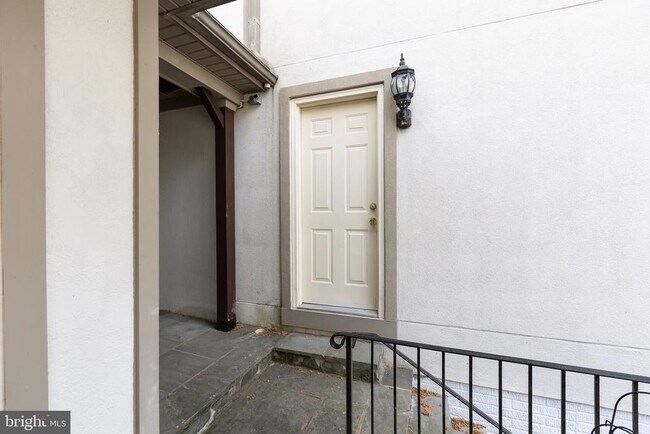 Building Photo - 13039 Glen Mill Rd