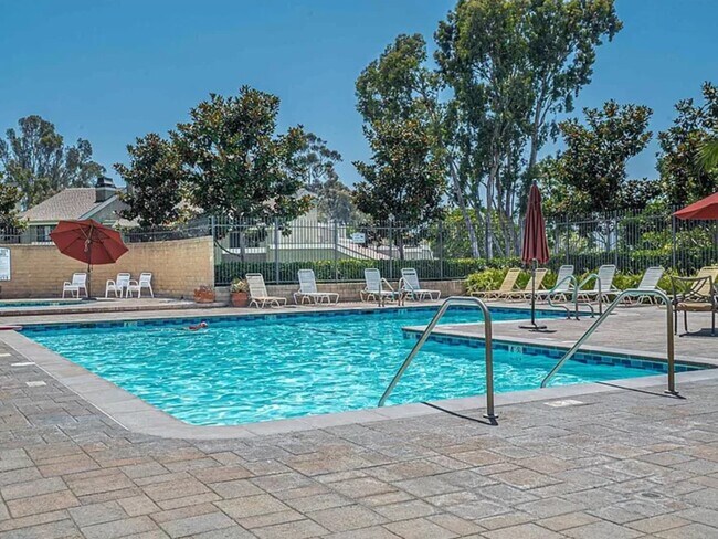 Building Photo - 22 Latitude Ct