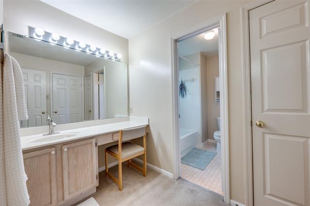 Building Photo - 5670 High Creek Dr