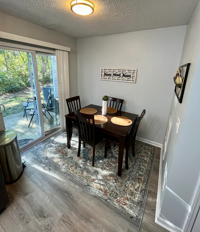 Building Photo - 580 Flintlock Ct