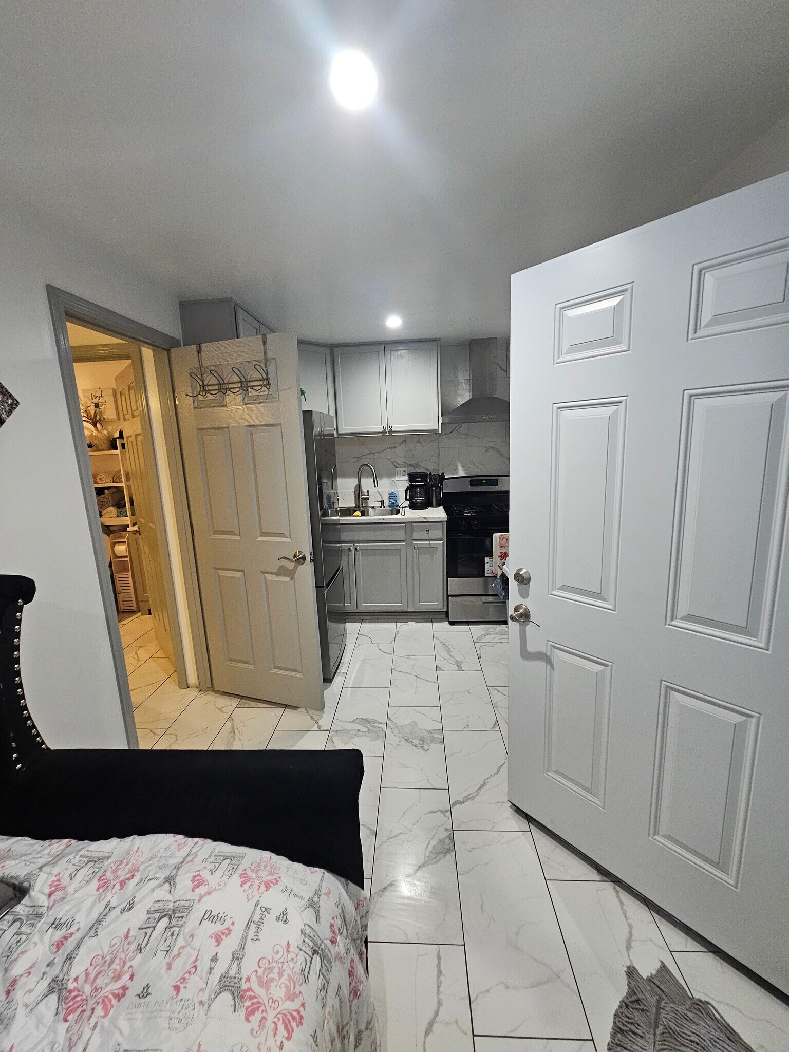 Building Photo - 124 E 135th St