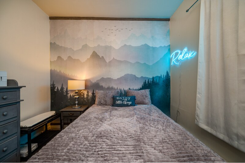 Building Photo - 612 W Market St