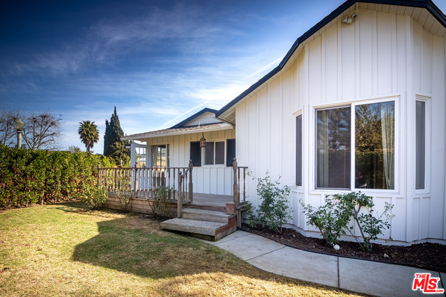 Building Photo - 4483 Sherman Oaks Cir