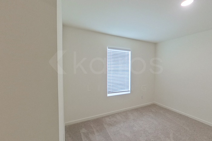 Building Photo - 110 Flat Rock Ml Trl