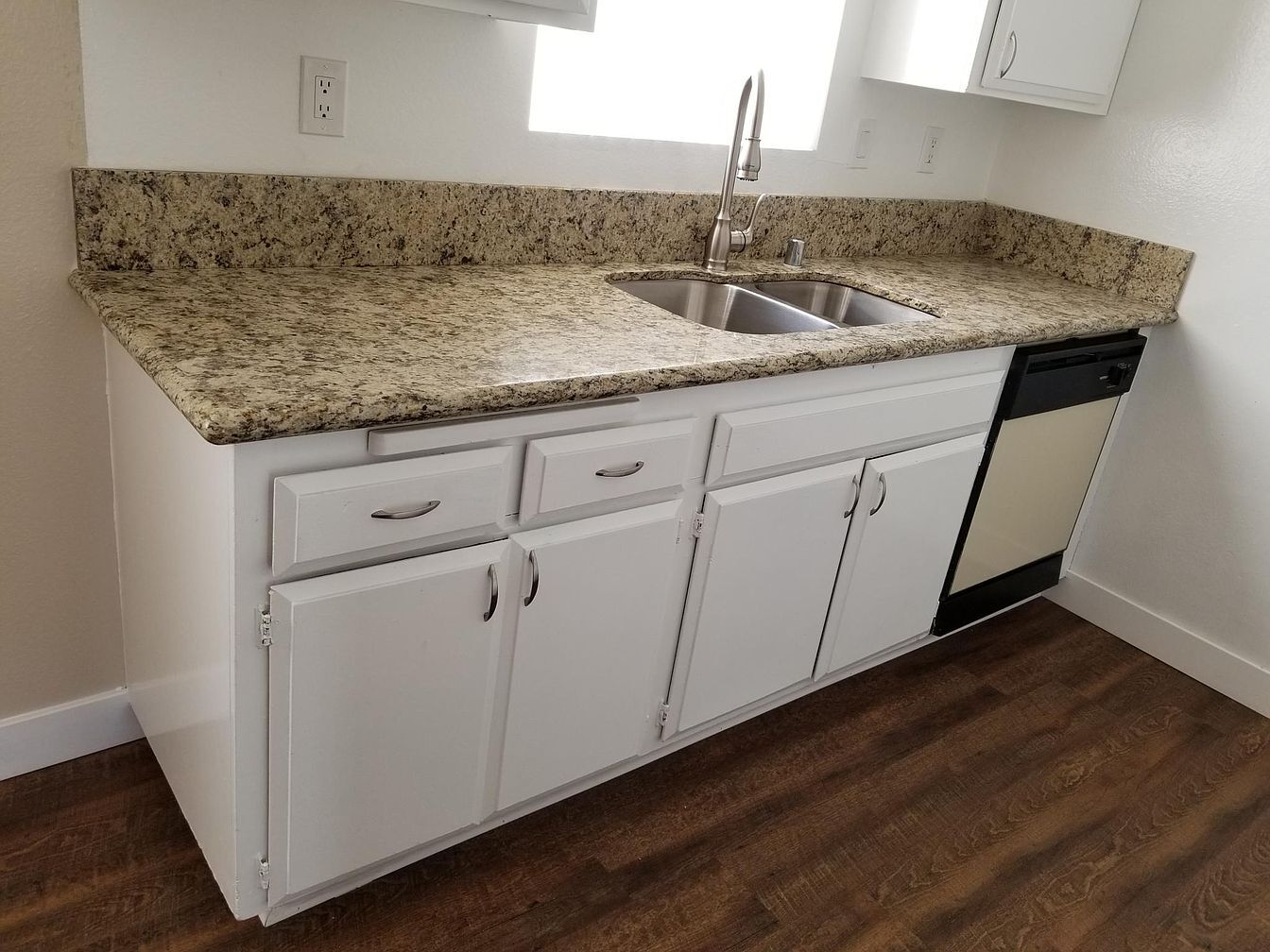 Building Photo - 7831 Shaffer Cir