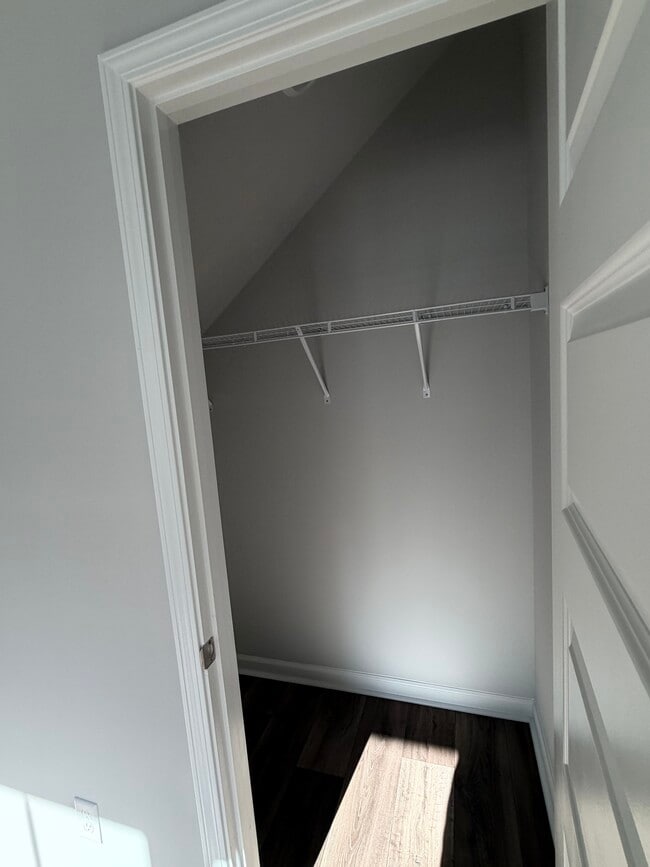 Building Photo - 1393 Speedway St