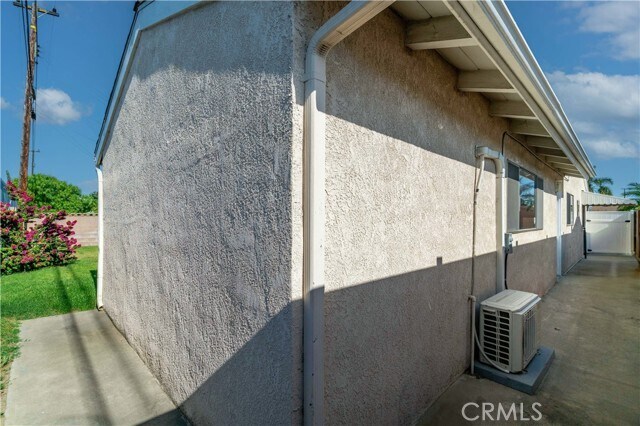 Building Photo - 6549 Mt Whitney Dr