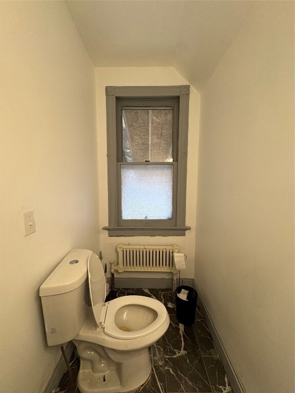 Building Photo - 171 Chapin St