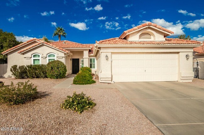 Building Photo - 10428 E Hercules Dr