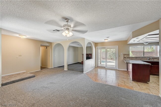 Building Photo - 6813 W Greydawn Dr