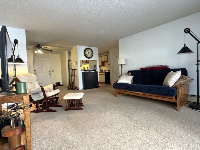 Building Photo - 19 Saco St