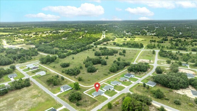 Building Photo - **Discover Your Dream Home in Marion Oaks**