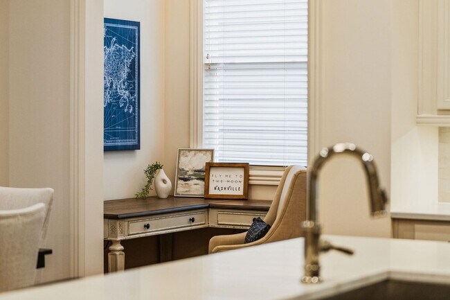 Building Photo - 1036 Clifton St