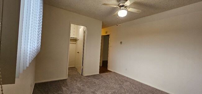 Building Photo - 10635 Colima Rd