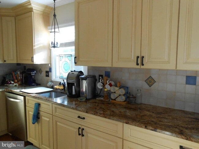 Building Photo - 9817 Pebble Weigh Ct