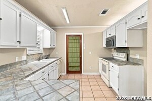 Building Photo - 933 Lazy Trail