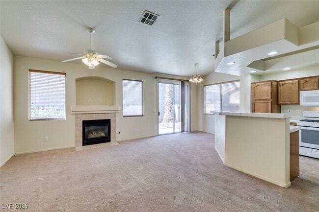 Building Photo - 193 Crown Imperial St