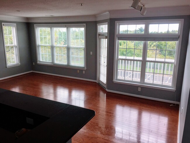 Dining/Living room - 505 Sunset View Terrace SE