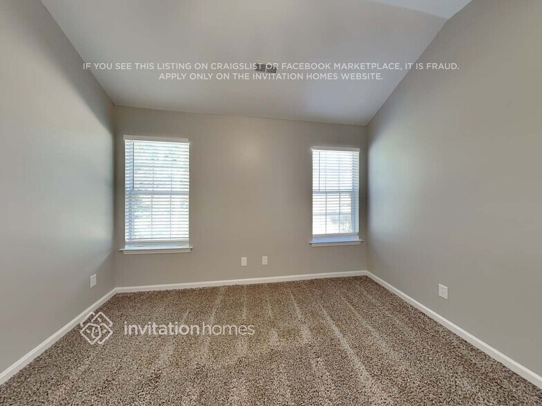 Building Photo - 474 Carlisle Dr