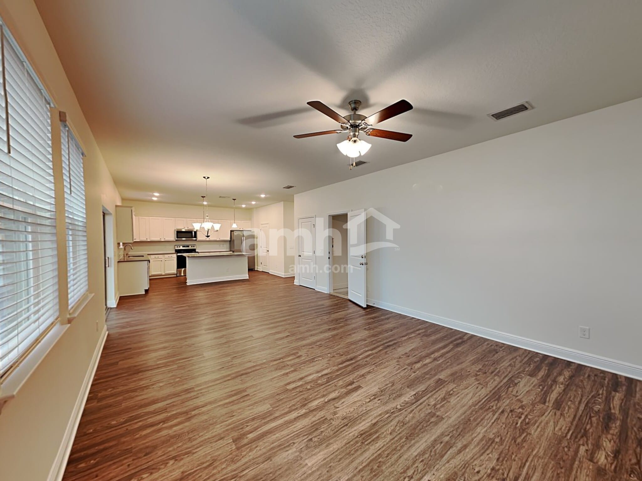 Building Photo - 1148 Sky Lks Dr