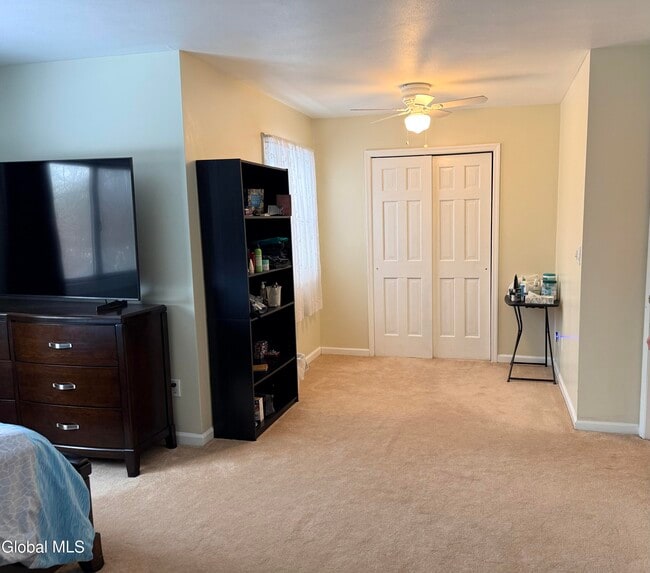 Building Photo - 120 Donna Lynn Dr