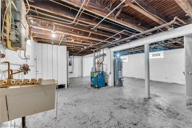 Building Photo - 3103 Ruby Ave