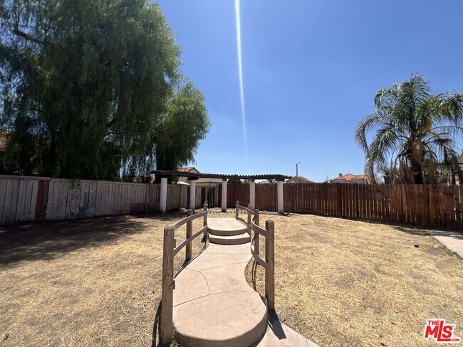 Building Photo - 659 Periwinkle Ln