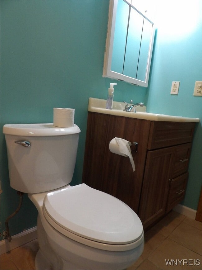 Building Photo - 10332 Transit Rd