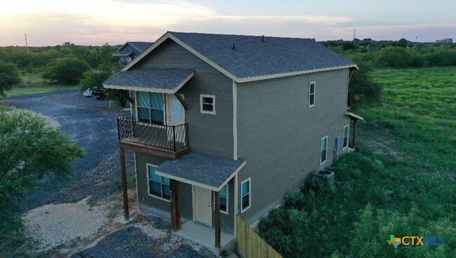 Building Photo - 5024 S Old Bastrop Hwy