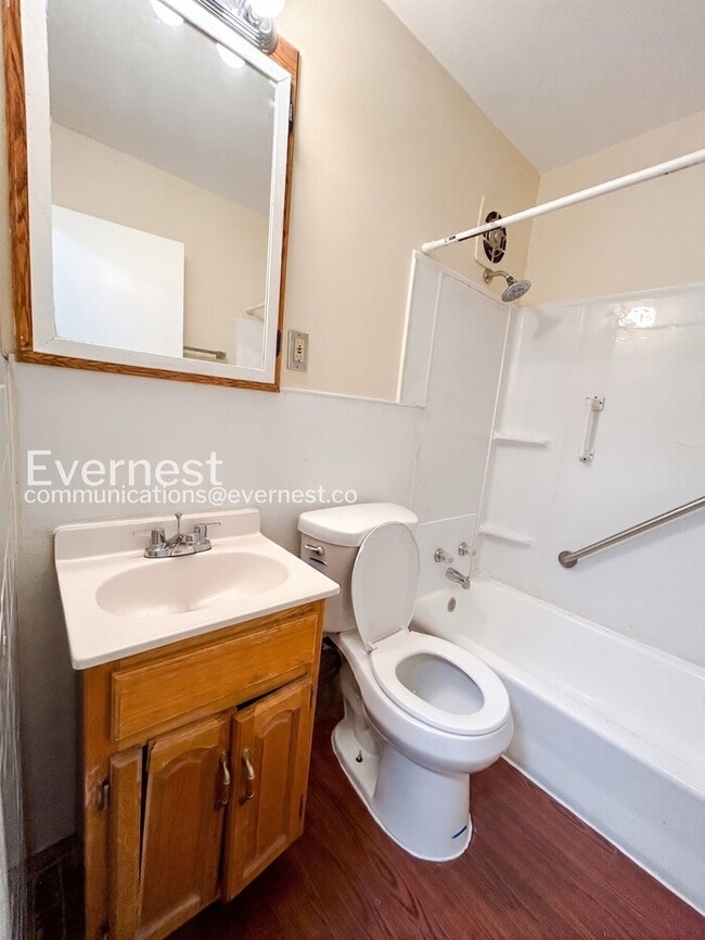 Building Photo - 10322 Monarch Dr